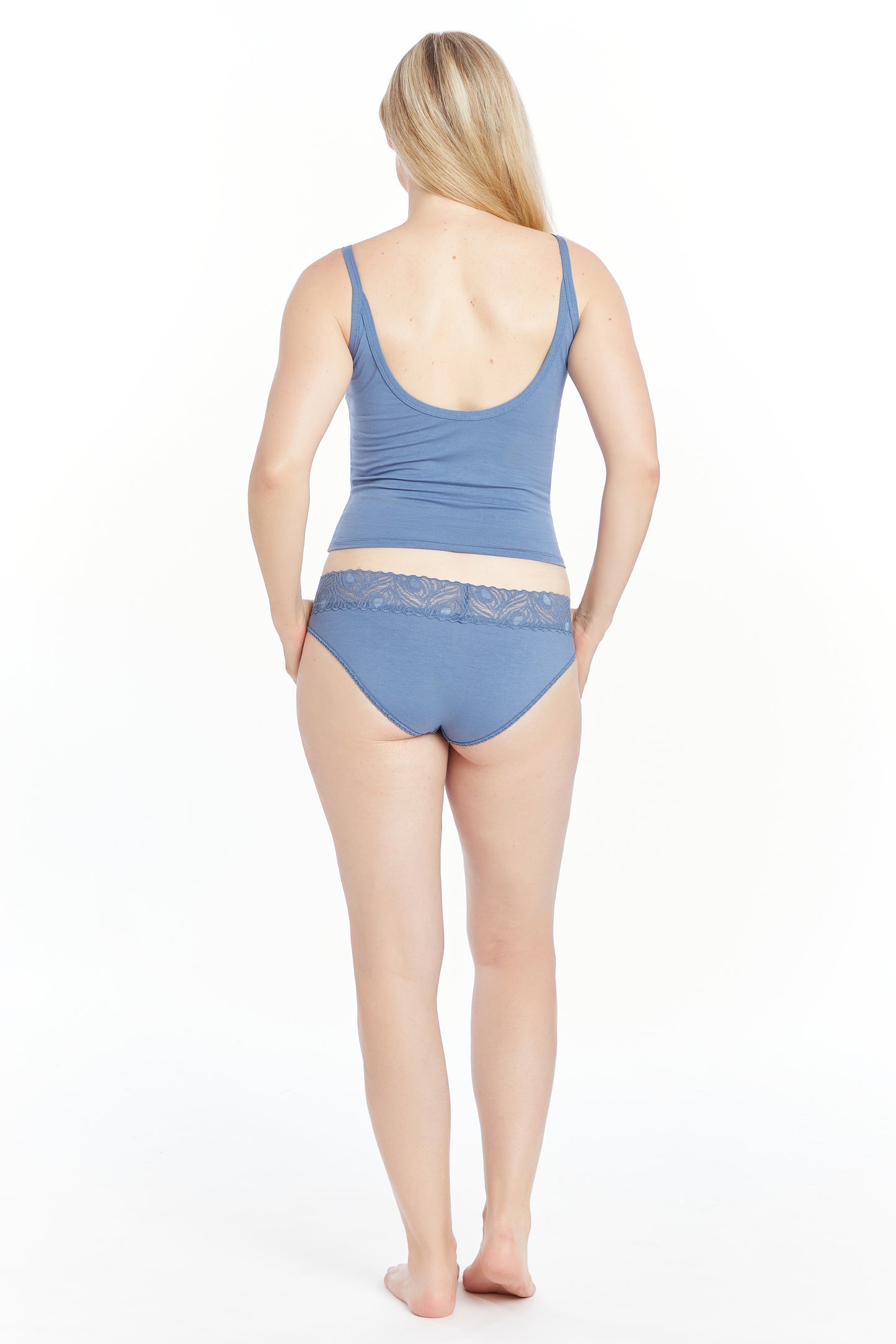 Signature Low Rise Bikini Brief