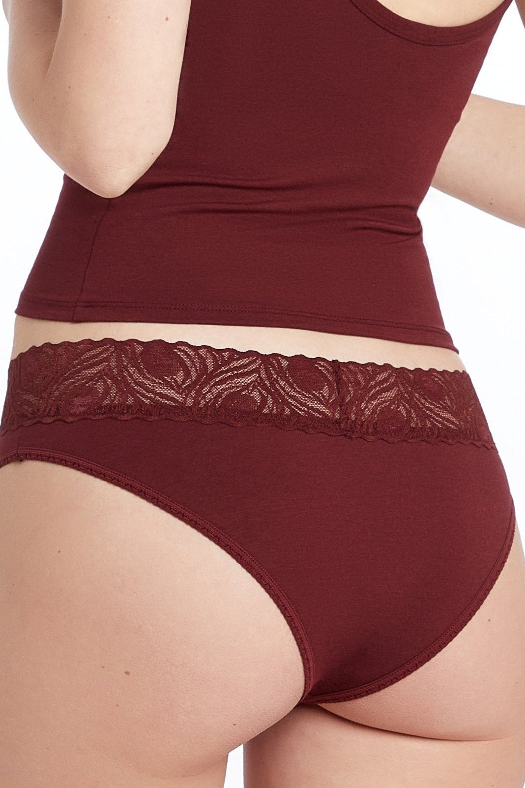 This image features the Camofleur Signature Cheekini, designed with both sustainability and style in mind. The underwear is crafted from a blend of bamboo and cotton, emphasizing comfort and eco-friendliness.